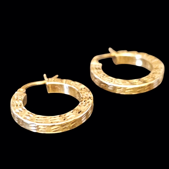 Vintage 14k gold 21mm Hoop Earrings - Picture 10 of 16